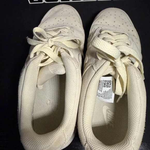Nike Court Vision Cream Low-Top Sneakers Women’s Size 8 - Picture 6 of 8